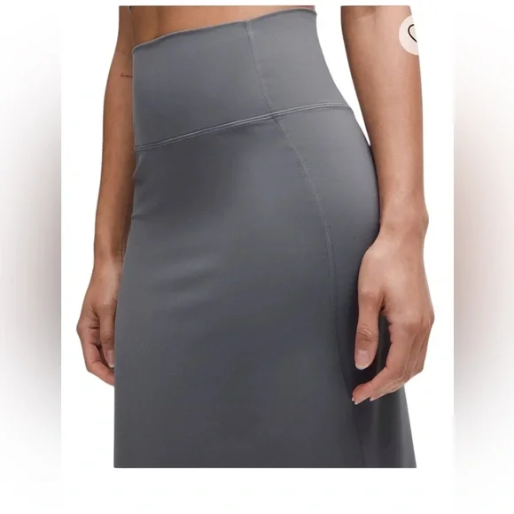 Lululemon Nulu Slim-Fit High-Rise Maxi Skirt Size XS - Picture 3 of 6